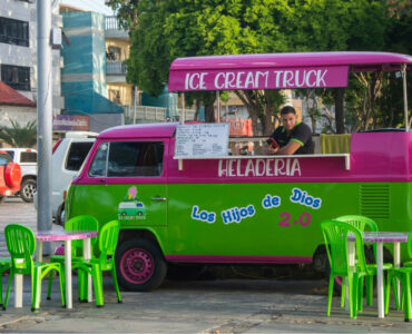 how much do ice cream trucks make