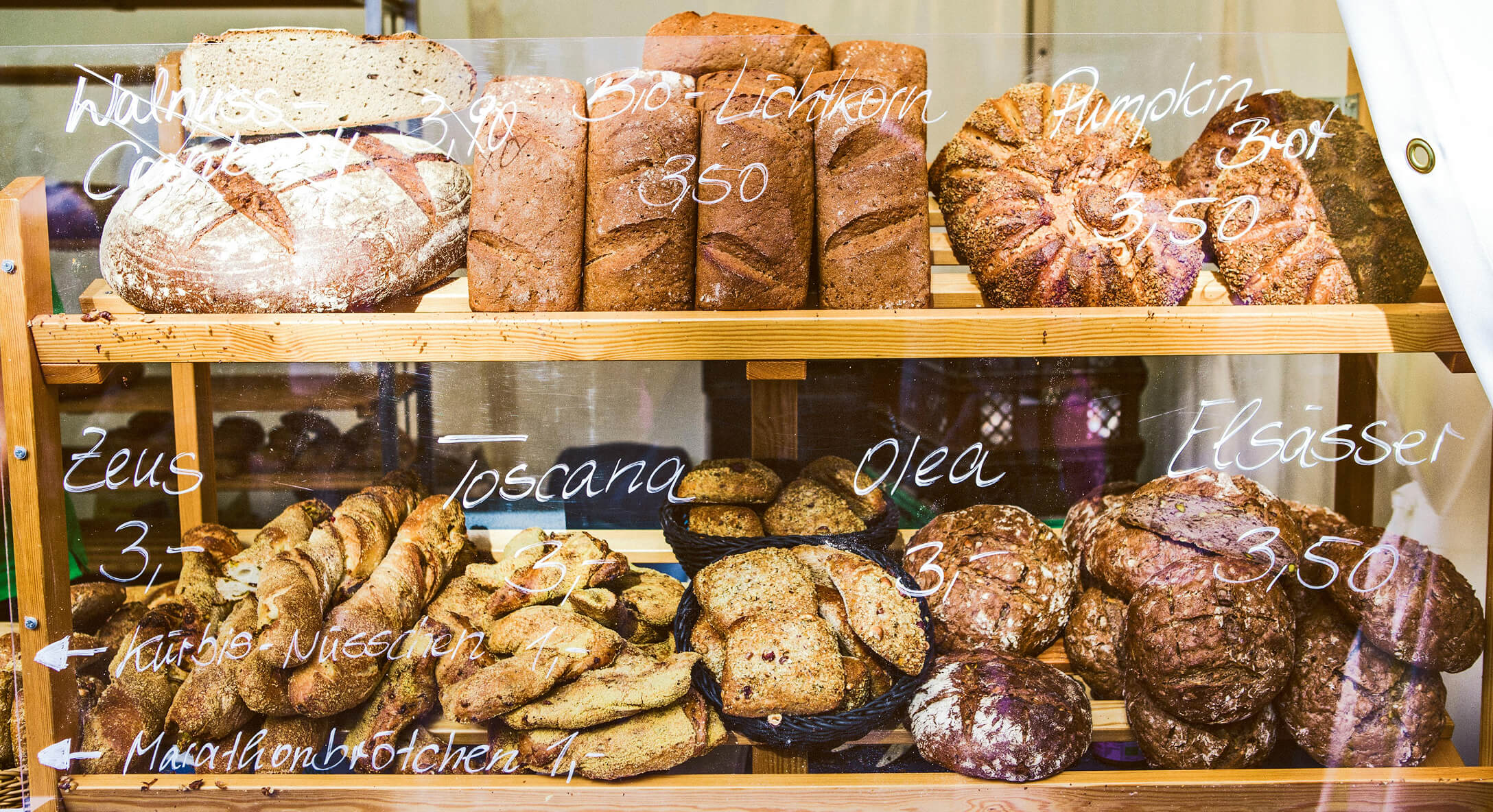 how to create a bakery menu